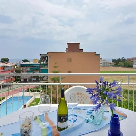 Oasis Near Barcelona Pool Tennis *